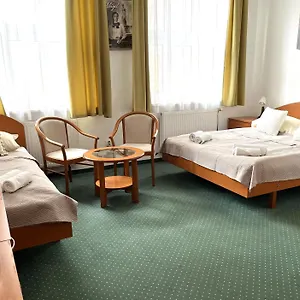 Guest house Broadway **